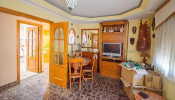 Ref. 04312.- Casa independiente con amplio garaje, terraza y buhardilla en Vilamarxant. photo 0