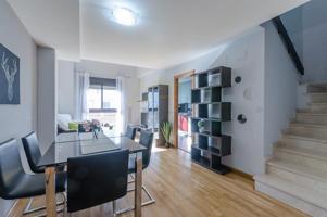 REF 04326 Luminoso duplex al lado de los conservatorios de musica y danza photo 0