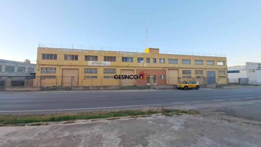 NAVE EN VENTA EN CARRETERA SIMAT photo 0
