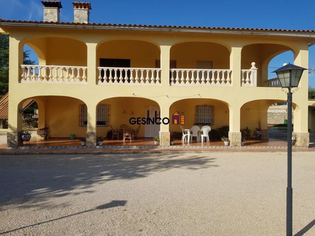 PRECIOSO CHALET EN VENTA EN AGULLENT photo 0