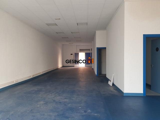 LOCAL COMERCIAL EN ALQUILER EN AMPLIA AVENIDA - ZONA SAN JOSÉ photo 0