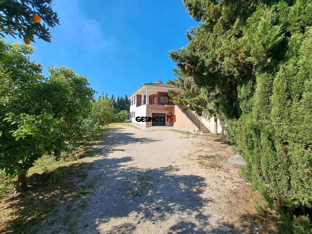 CHALET EN BIXQUERT CON PISCINA, PAELLERO, VALLADO... photo 0