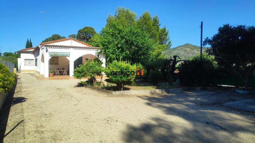 CHALET SOBRE PARCELA URBANA RODEADO DE NATURALEZA photo 0