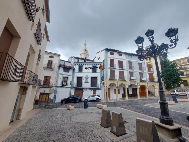 CASA O NEGOCIO.... SITUADO EN PLENO CORAZÓN DE XÀTIVA photo 0