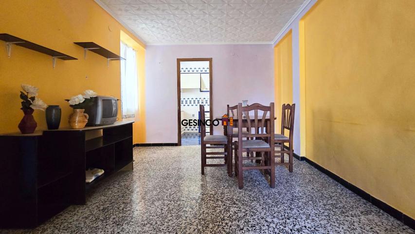 Una vivienda con excelentes vistas para reformar a tu gusto es perfecta para crear tu espacio photo 0