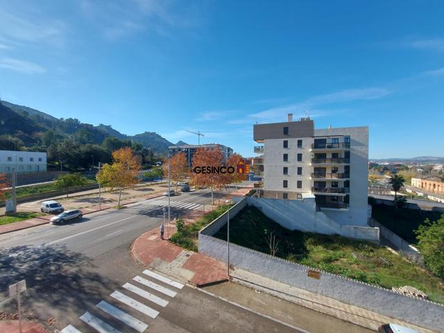 PISO EN 2ª PLANTA CON PLAZA GARAJE Y TRASTERO EN URBANIZACIÓN CON PISCINA COMUNITARIA photo 0