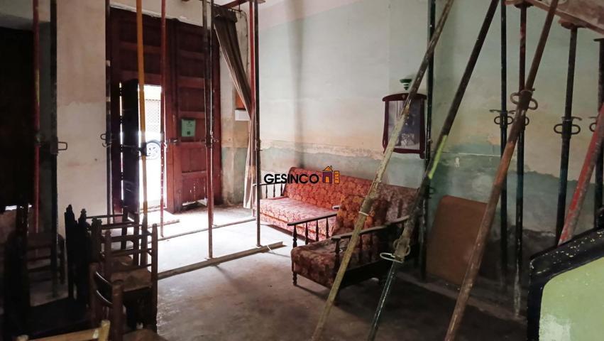 CASA CON HUERTO PARA REFORMA EN VENTA EN ONTINYENT photo 0