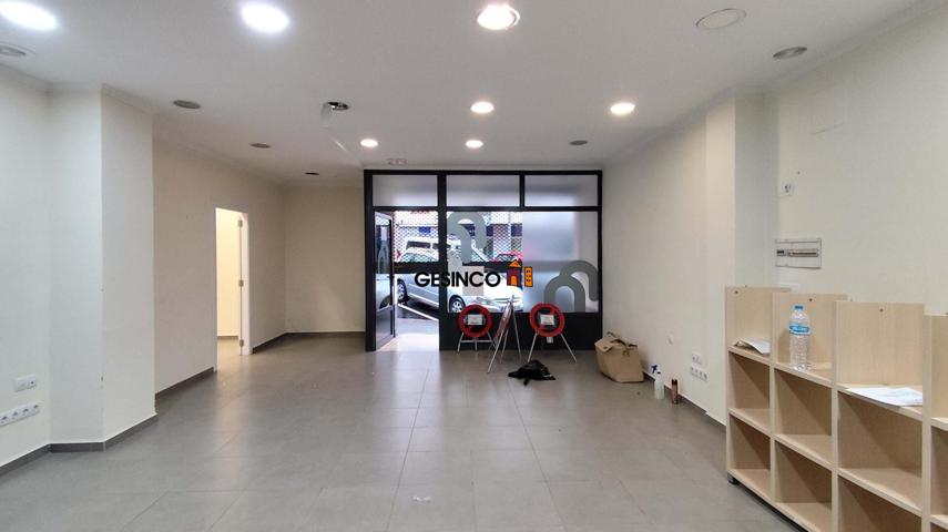 LOCAL COMERCIAL EN ALQUILER EN LA PRINCIPAL AVENIDA DE LA POBLACIÓN photo 0