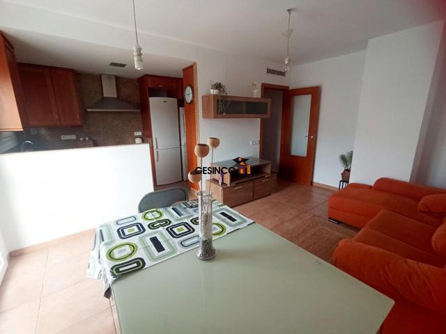 ENCANTADOR PISO CON GARAJE Y TRASTERO EN ALQUILER photo 0