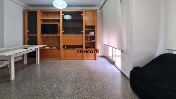 PISO CON GARAJE EN VENTA EN ONTINYENT photo 0