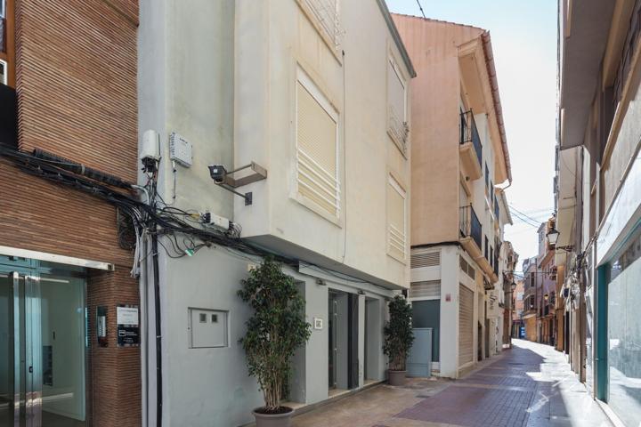 Edificio Histórico con Potencial de Inversión y Vida en Gandía centro!! photo 0