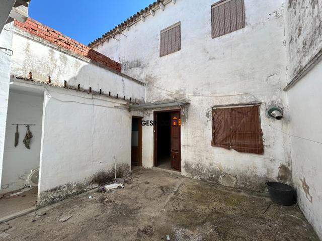 CASA DE PUEBLO PARA REFORMAR EN ROTGLÁ photo 0