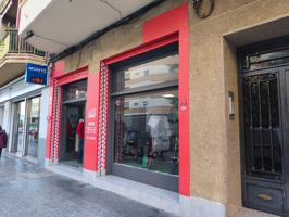 Gran local comercial con doble acceso en Gandia – 260 m2 en calle Benissuai photo 0