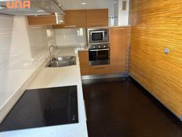 Piso con garaje y trastero en el precio Junto Rectorado Medina azahara y Renfe photo 0