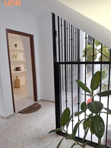 Bonito piso en venta listo para entrar a vivir junto a la emblemática plaza de la Corredera photo 0