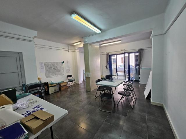 Local comercial - Ripollet photo 0