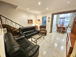 Unifamiliar adosada - Ripollet photo 0