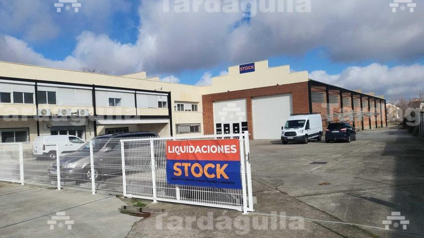 NAVE COMERCIAL EN ALQUILER, EN PRIMERA LINEA CARRETERA MADRID photo 0