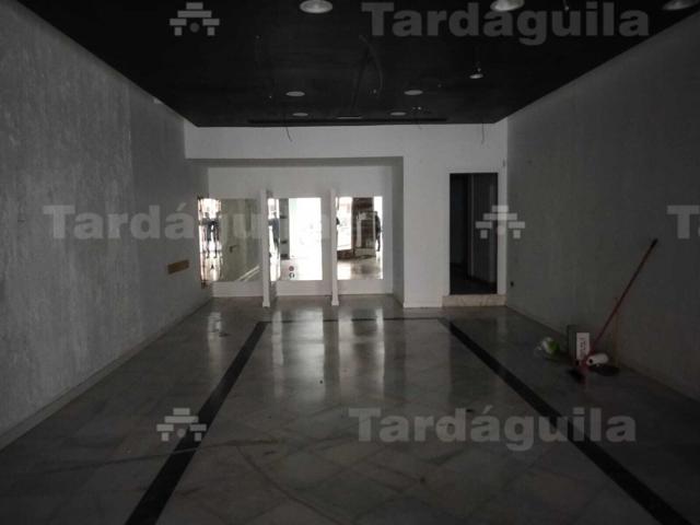 LOCAL EN VENTA CALLE PEATONAL photo 0