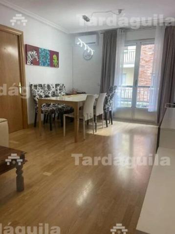VIVIENDA DE TRES DORMITORIOS EN LA AVENIDA VILLAMAYOR photo 0