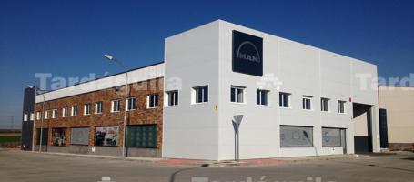 SE VENDE NAVE EN POLÍGONO LOS VILLARES photo 0