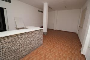 LOCAL ZONA CORREOS photo 0