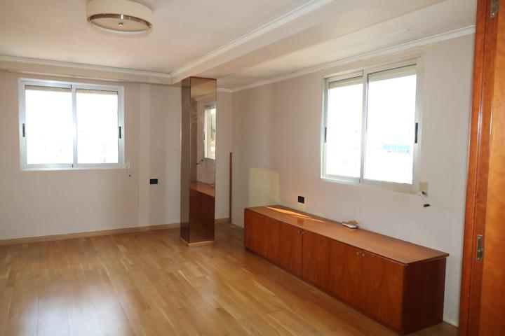 ¡Oportunidad única en la zona Palmereta de Puerto de Sagunto! photo 0