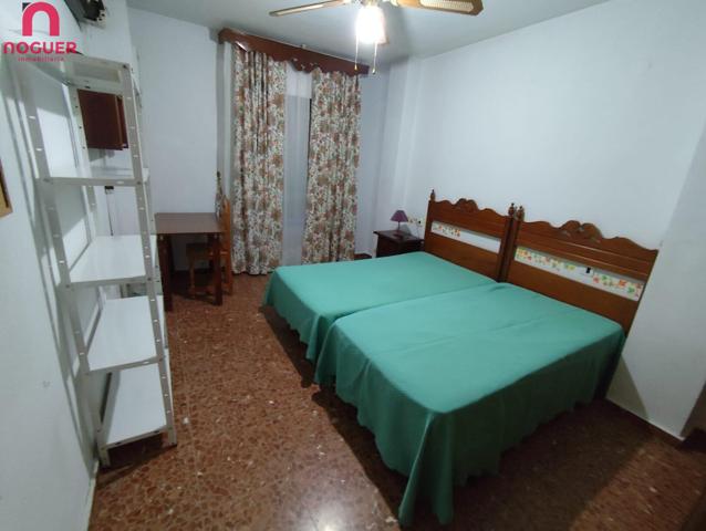 📍 ¡ATENCIÓN ESTUDIANTES! Piso disponible en Ciudad Jardín, junto a Avenida Medina Azahara — ¡una de las mejores zonas para vivir tu etapa universitaria! 🏙️ photo 0