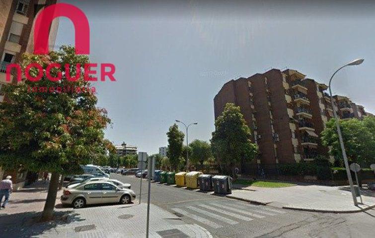 VENTA GARAJE EN EL ZOCO JUNTO AL COLEGIO PUBLICO ' EDUARDO LUCENA' POR 12.500 EUROS photo 0