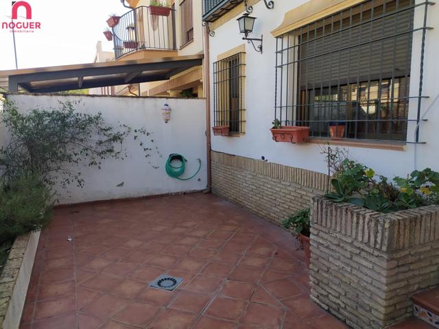 OPORTUNIDAD CASA ADOSADA CON PISCINA EN SANTA MARIA DE TRASISERRA photo 0