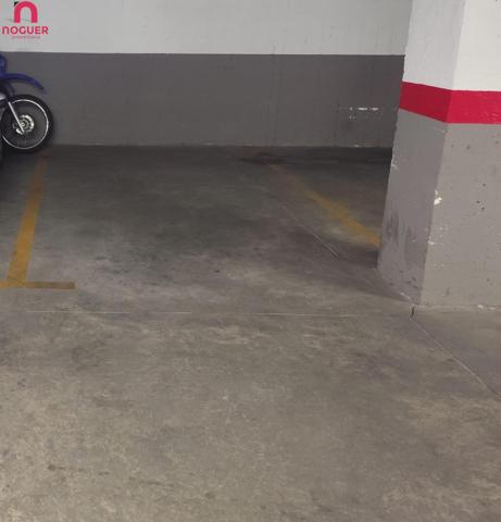 SE VENDE PLAZA DE APARCAMIENTO EN CALLE DIEGO SERRANO PROXIMA AL MERCADONA photo 0