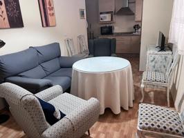 ¡Perfecto para estudiantes! Piso de 3 habitaciones totalmente amueblado – Disponible curso 2025-26 photo 0
