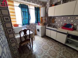 PISO EN VENTA EN CALLE UBEDA CON ASCENSOR photo 0