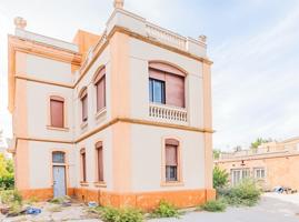 Palacete en venta en Alforja photo 0