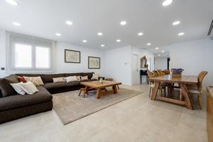 Espectacular casa de obra nueva en venta en Vilafortuny photo 0