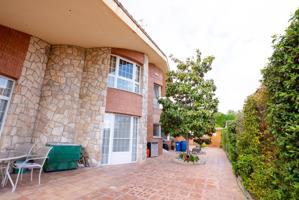 Precioso Chalet en Castellmoster photo 0
