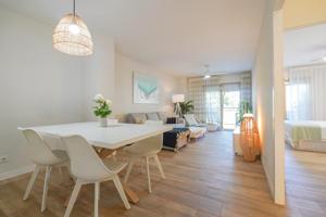 Piso reformado en Cambrils con piscina y parking incluido photo 0