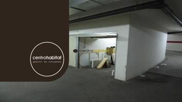 Plaza de garaje cerrada en el centro de Elda, próxima a calle Juan Carlos I. photo 0