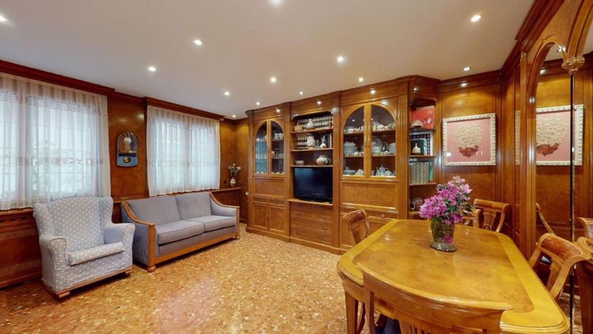 Casa En venta en Calle De César Boente, Torrero - La Paz, Zaragoza photo 0