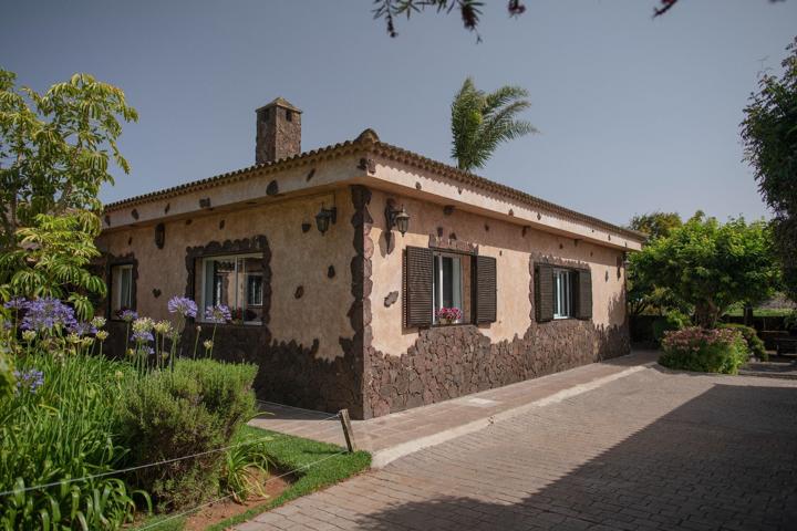 Villa En venta en Tacoronte photo 0