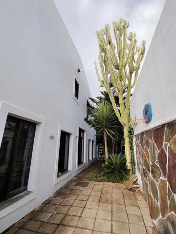 Villa En venta en San Cristóbal de La Laguna photo 0