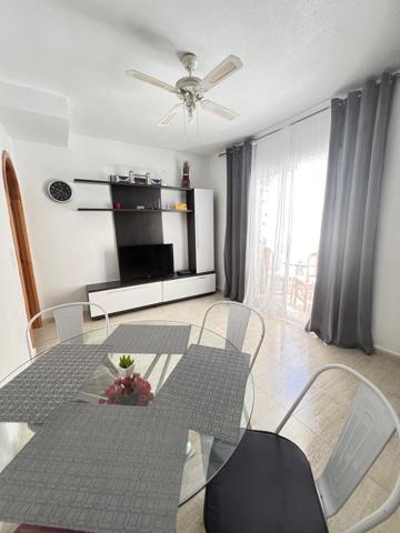 Аmplio y cómodo apartamento con licencia turística a 400 m de la playa Del Cura.🏡🏖️🌴 photo 0