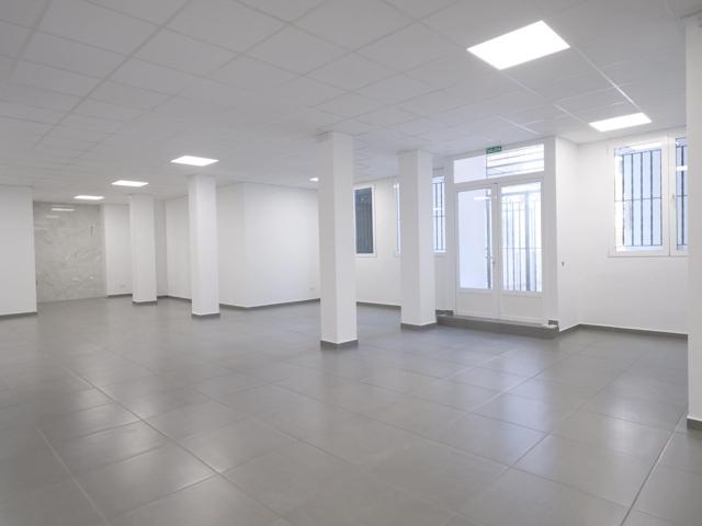 🏬🛏️⚒️ Dos en uno: local comercial y apartamento. photo 0
