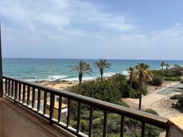 ¡Oferta destacada! Apartamento con vistas a solo 70 metros de la playa photo 0