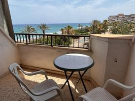 ¡Oferta destacada! Apartamento con vistas a solo 70 metros de la playa photo 0