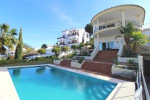 Villa En venta en Mijas photo 0