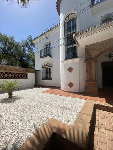 Villa En alquiler en Marbella photo 0