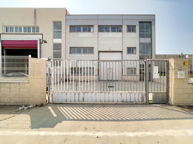 Nave Industrial En alquiler en Los Olivos, Getafe photo 0