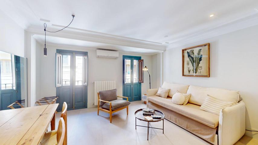 Dúplex En alquiler en Sol, Madrid photo 0