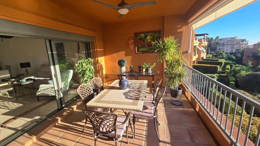 Piso En venta en Estepona photo 0